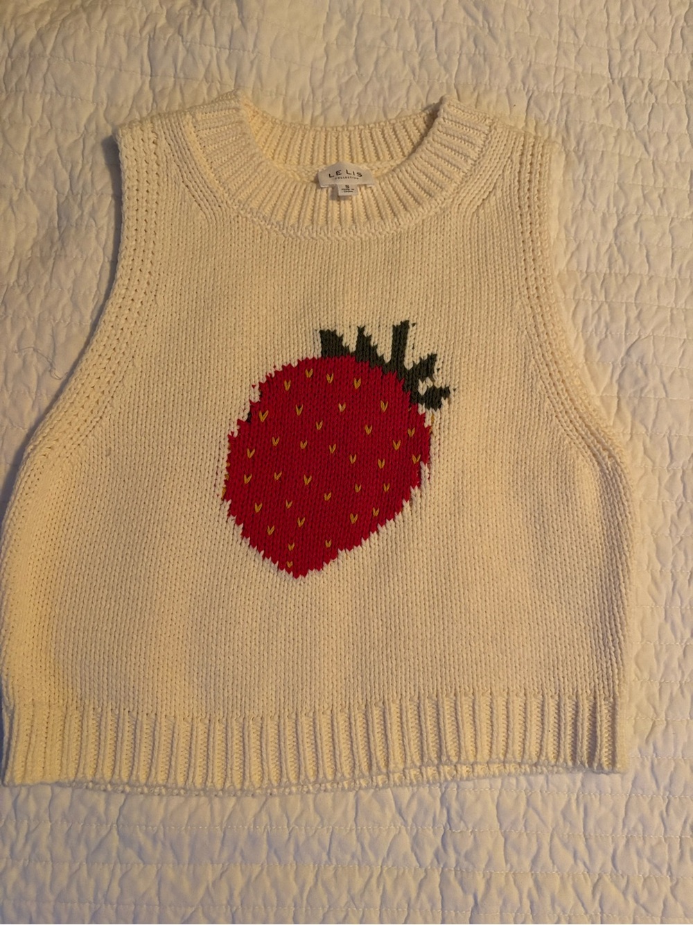 Le Lis Cream Ribbed Knit Sweater
